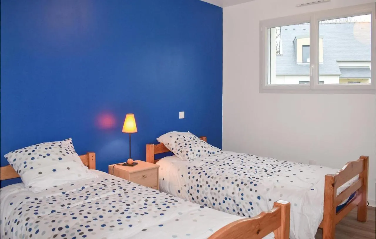 Holiday home 3 Bedroom Beautiful Home In Matignon
