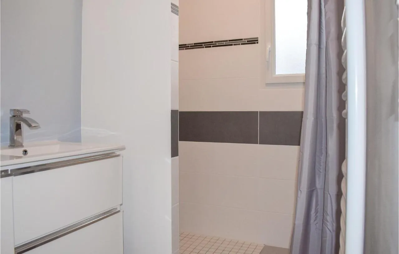 3 Bedroom Beautiful Home In Matignon